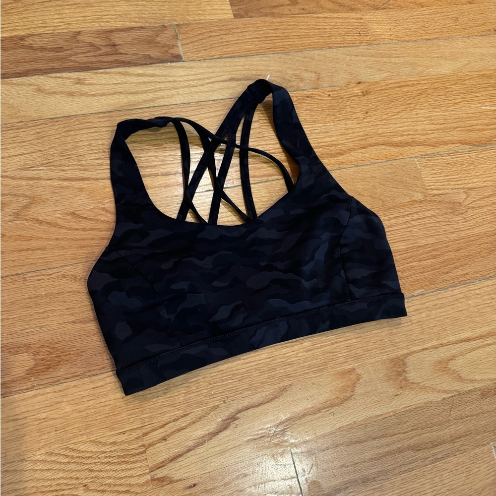 Lululemon Free to Be Formation Camo, size 6 - Picture 5 of 5